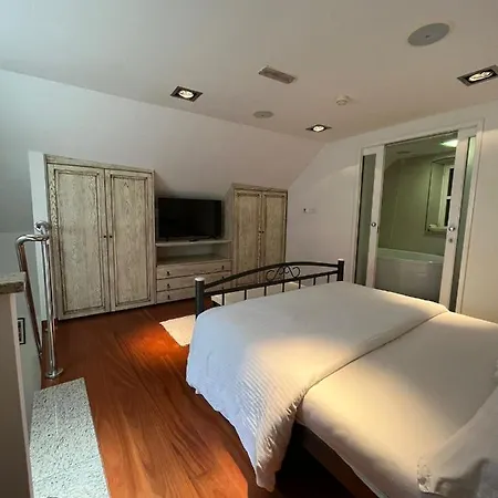 Mama Palace Apartament *