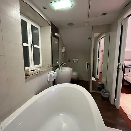 Mama Palace * سبليت